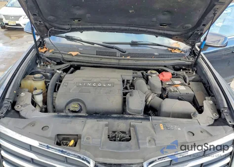 2019 Lincoln Mkt z USA, uszkodzony, nr VIN 2LMHJ5NK5KBL04529